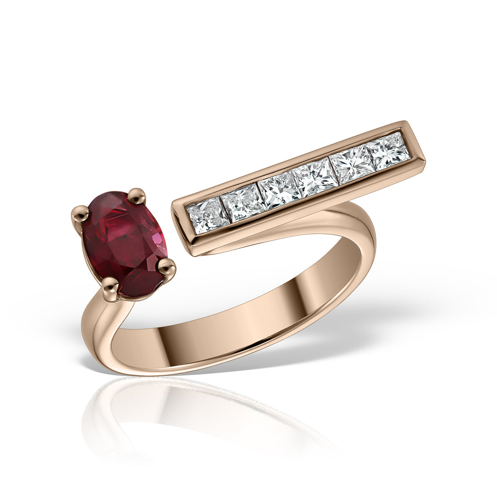 <b>Iconic Dita</b><br>Ring in Rose Gold with Diamonds and Ruby - Dita Von Helen