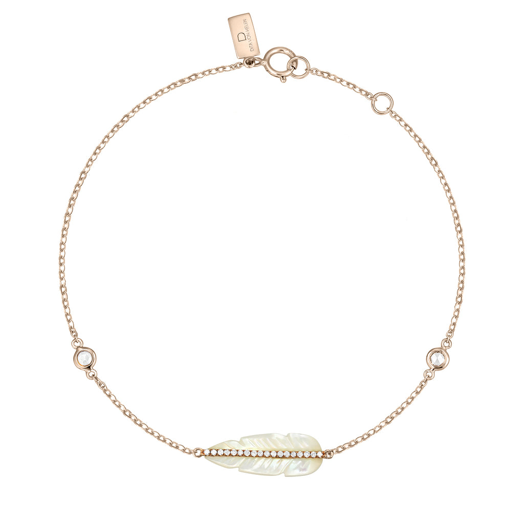 <b>Goddess Ma’at</b><br>Bracelet in Rose Gold with Diamonds and White Onyx - Dita Von Helen